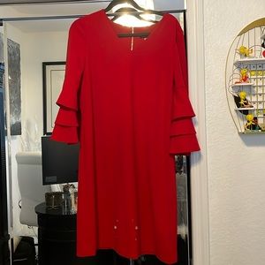 Tahari Dress, gold zipper, flowy and perfect for work